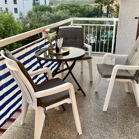 Mala Kala Apartament *