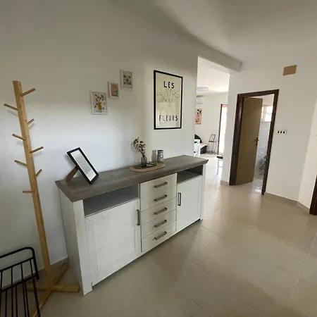 Mala Kala Apartment *